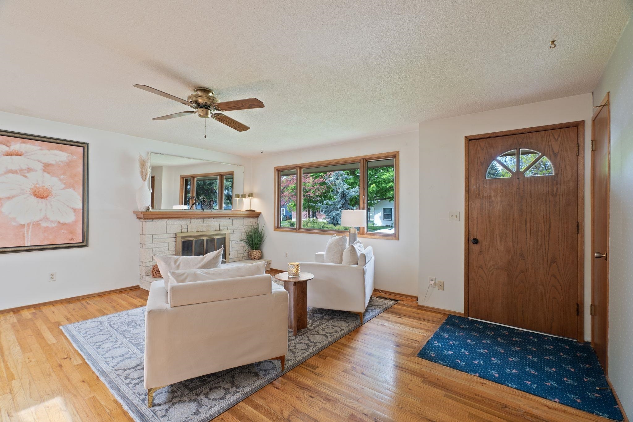 Property Photo: 3907 W Queen Avenue Ave WA 99205