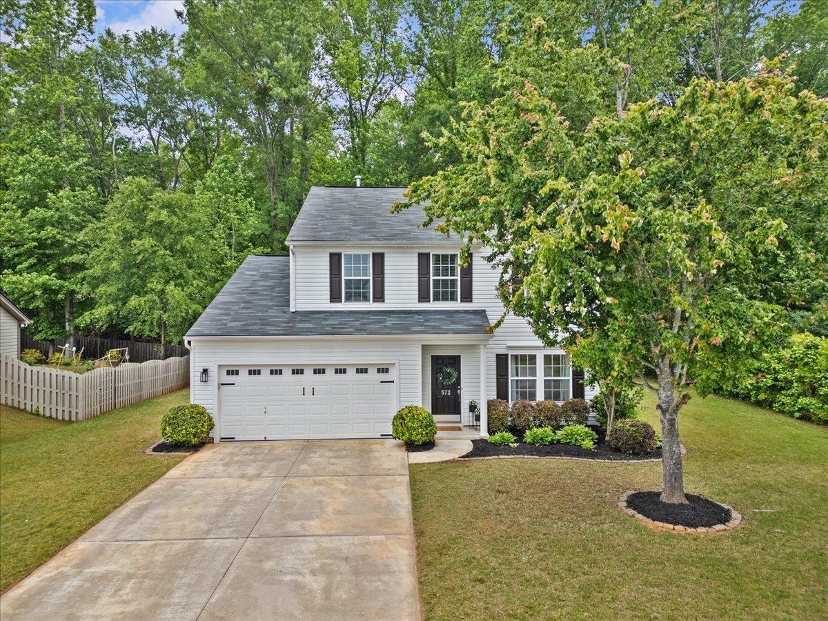 Property Photo: 572 Cromwell Drive SC 29301