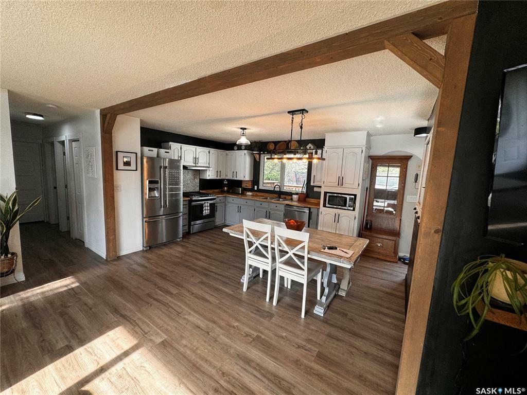 Property Photo: 224 17th Street NE SK S4H 2P2