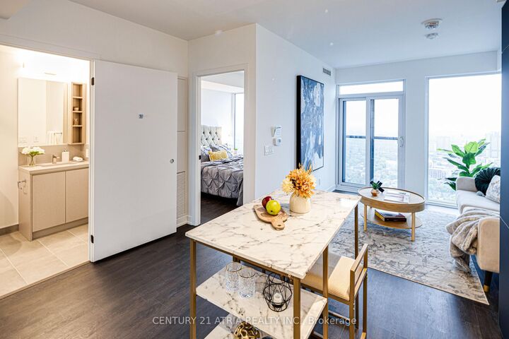 Property Photo: 319 Jarvis Street 5011 ON M5B 0C8