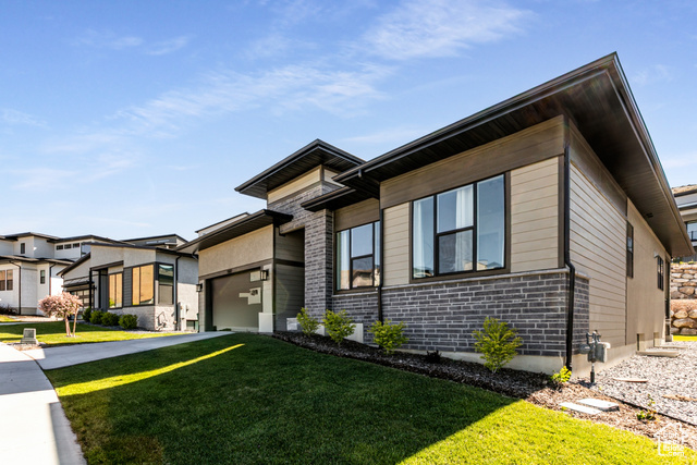 Property Photo: 5502 N Valley Rd W UT 84043