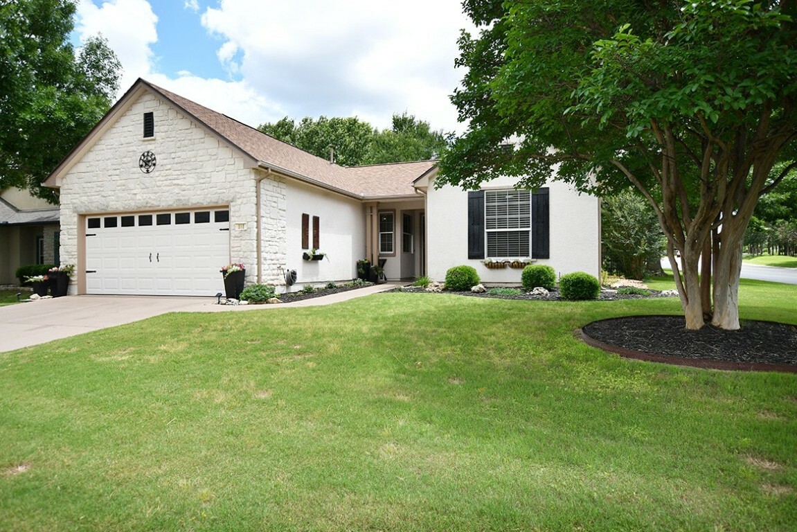 Property Photo: 101 Scurry Pass TX 78633