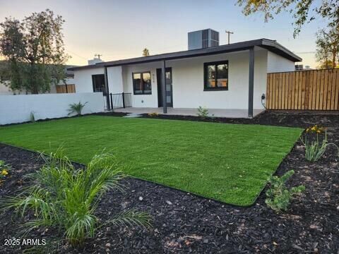 Property Photo:  954 E Henry Street  AZ 85288