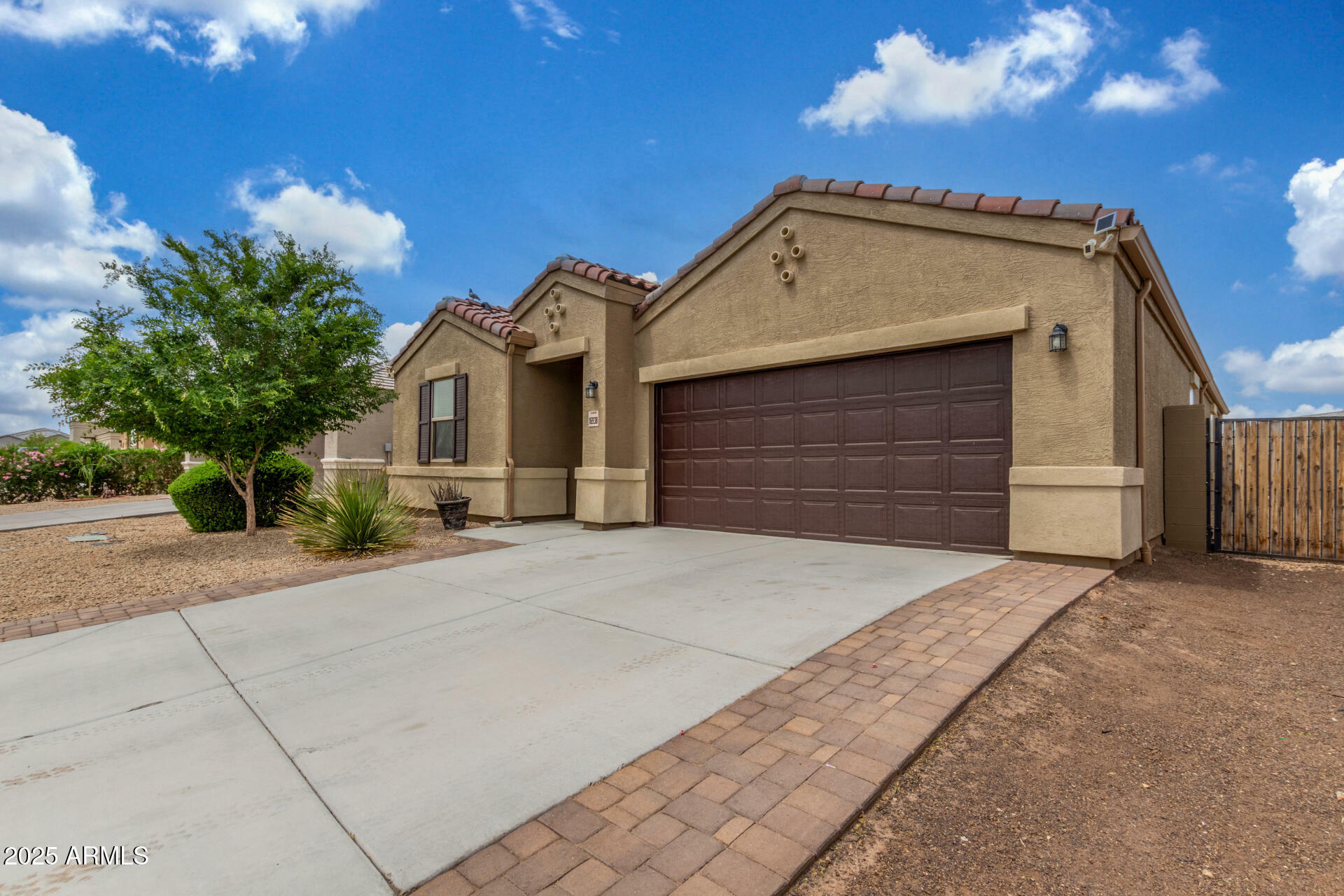Property Photo: 16938 N Verde Place AZ 85138