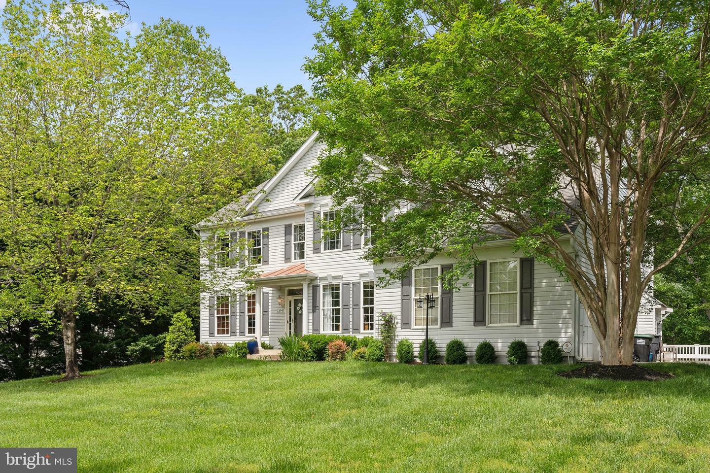 Property Photo:  13981 Flagtree Place  VA 20112 