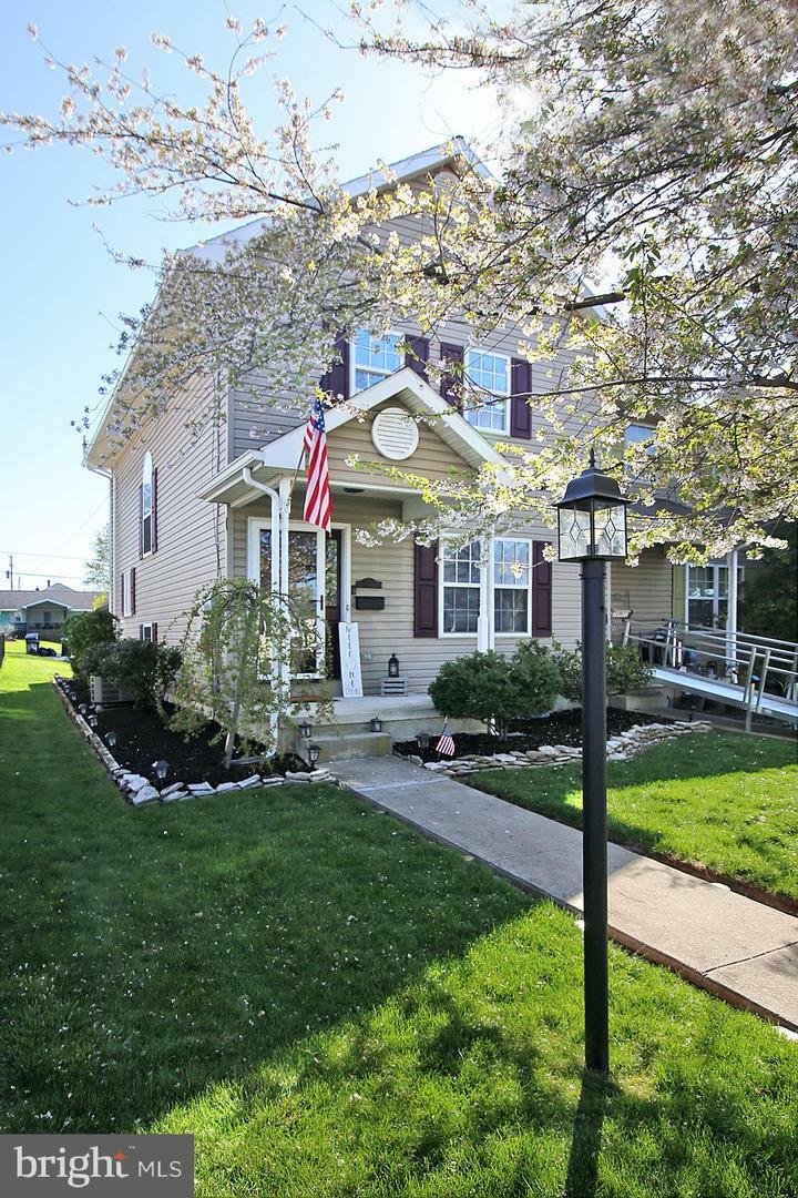 Property Photo: 612 N Chestnut Street PA 17078