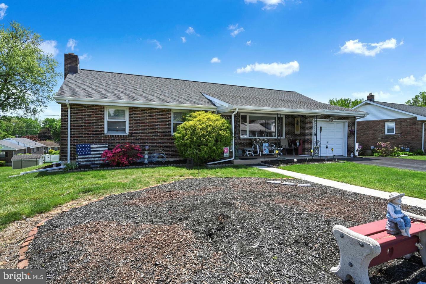 Property Photo: 1012 Laurelee Avenue PA 19605