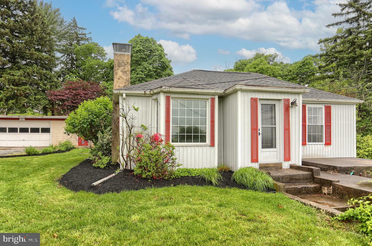 Property Photo: 72 Springers Lane PA 17070