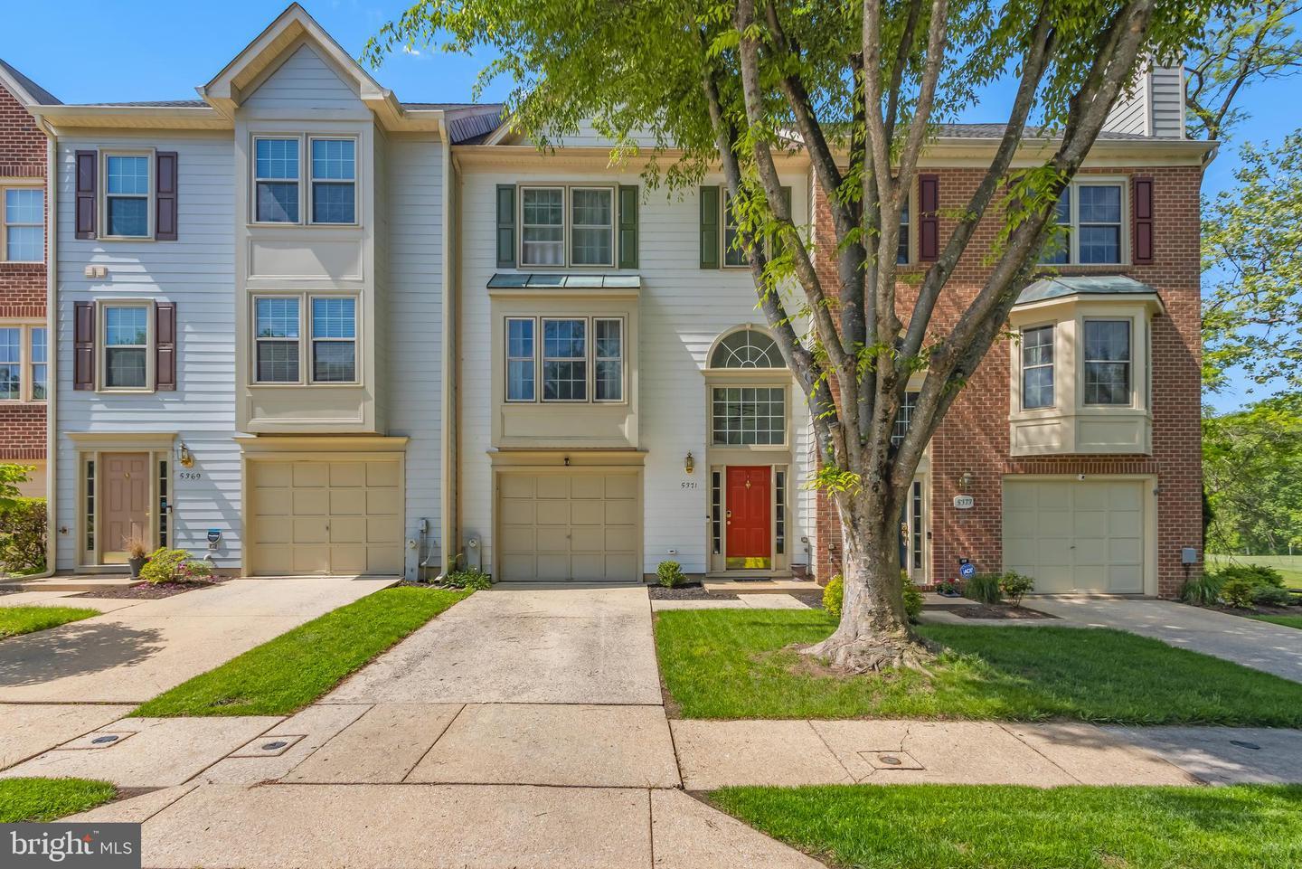 Property Photo: 5371 Tarkington Place MD 21044