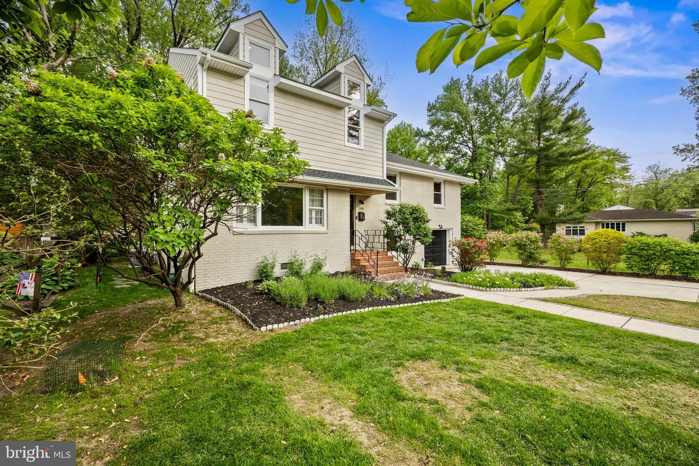 Property Photo: 208 Hazel Avenue NJ 08108
