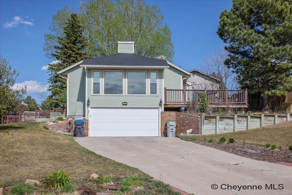 Property Photo: 603 Shaun Ave WY 82009