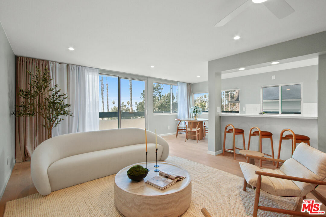 Property Photo: 2221 Ocean Ave CA 90405