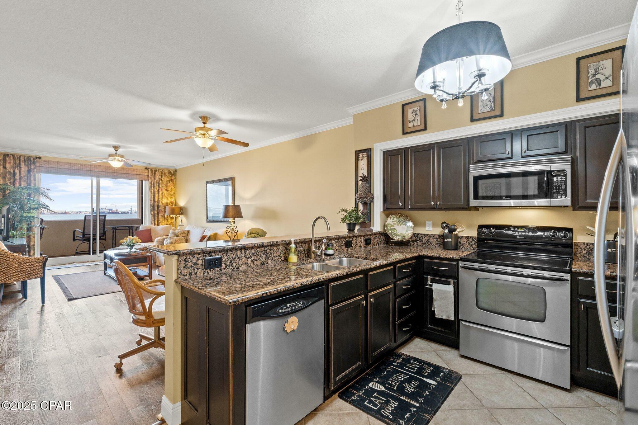 Property Photo: 2400 Grandiflora Boulevard 406 FL 32408