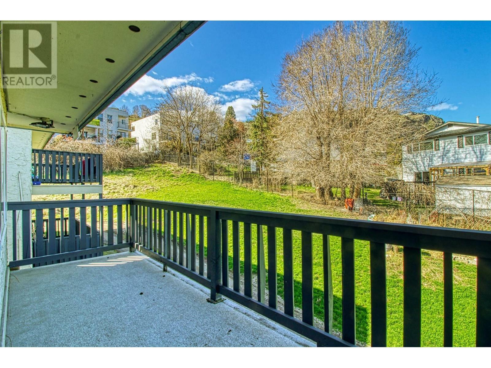 Photo de la propriété: 3505 38 Street 222 BC V1T 6X1