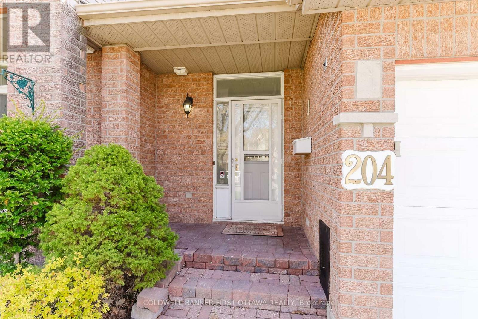 Property Photo: 204 Windhurst Drive ON K2G 6H9