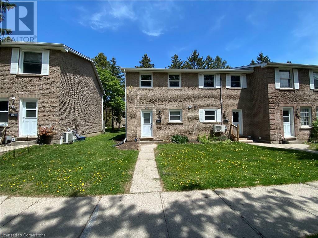 Photo de la propriété: 160 Westcourt Place ON N2L 2R7