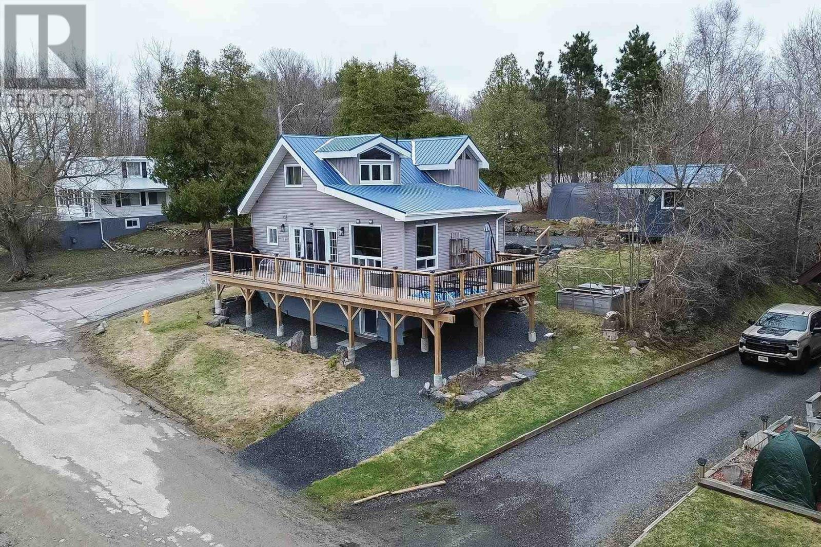 Photo de la propriété: 2233 Hilton Rd ON P0R 1G0