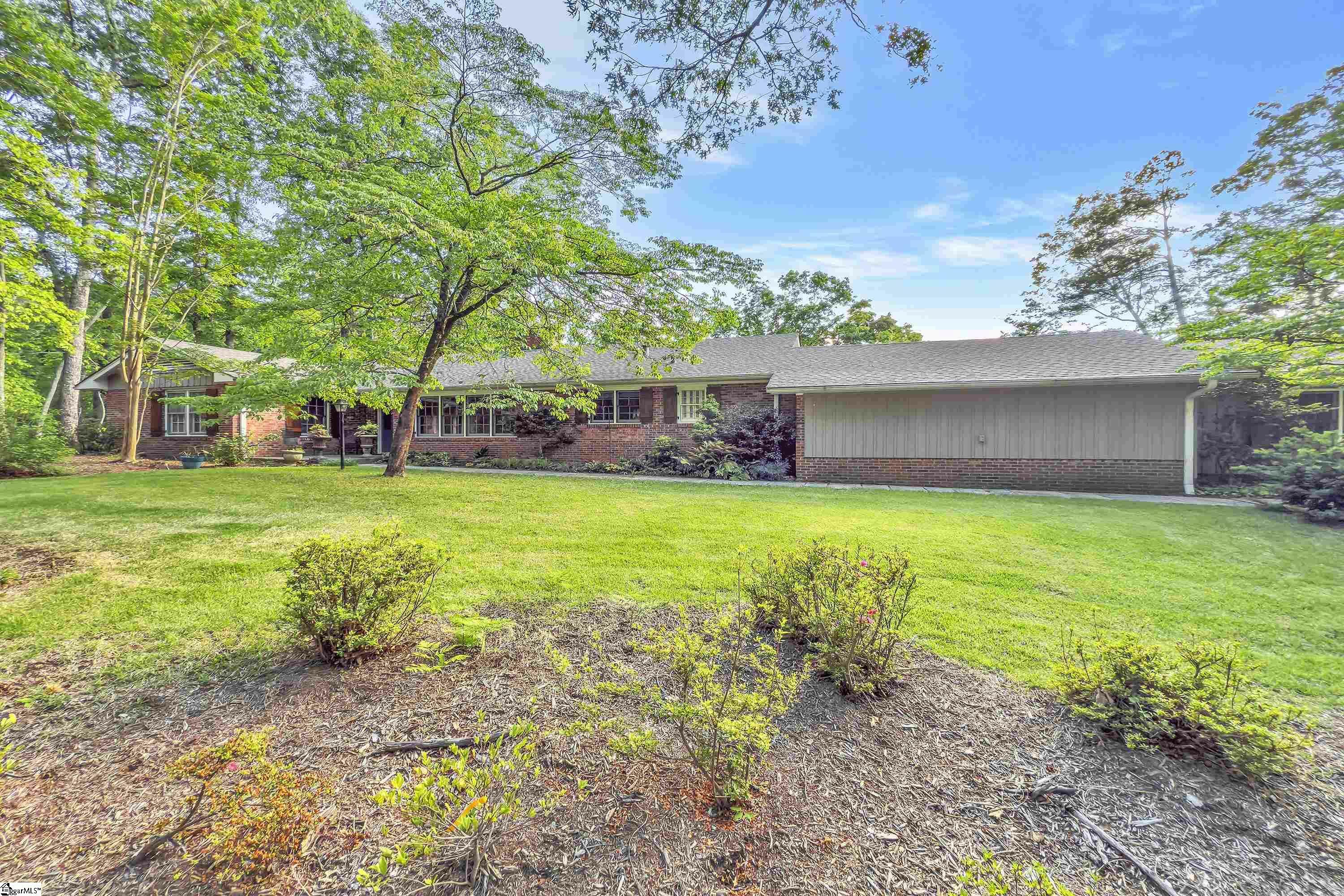 Property Photo: 7 Hearthstone Lane SC 29356