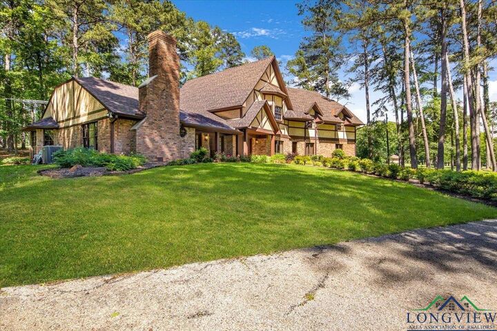 Property Photo: 300 Cumberland Lane TX 75652