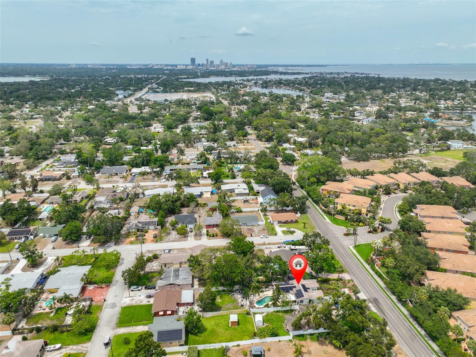 Property Photo: 5219 4th Street S FL 33705