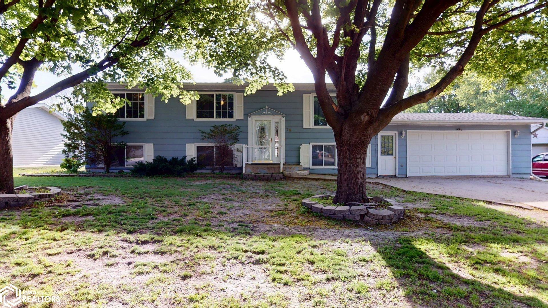 Property Photo: 15 Circle Terrace IA 50456