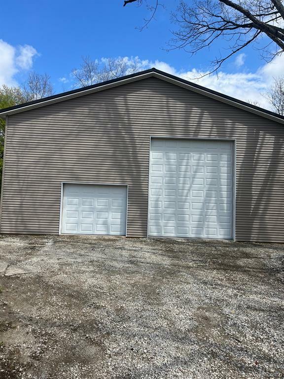 Property Photo: 6910 Ridgewood Road MI 48346 1031