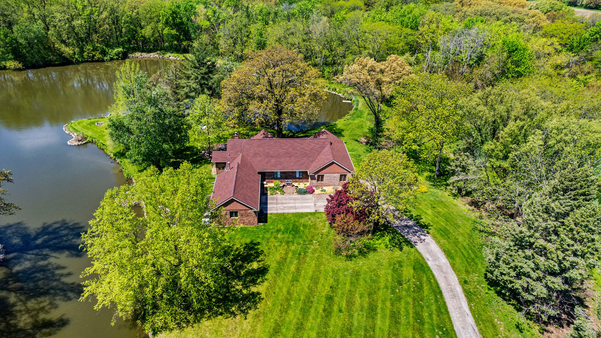 3262 Greenwood Drive  Dewey IL 61840 photo