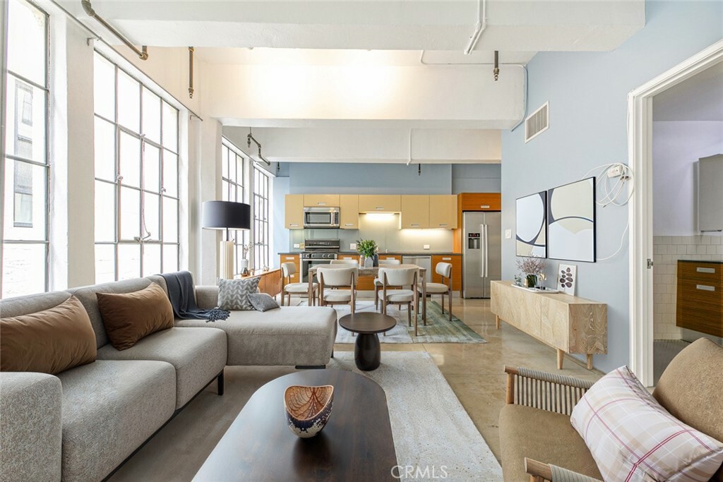 Property Photo: 746 S Los Angeles St 1009 CA 90014