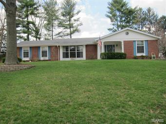 Property Photo: 815 Angleterre Drive MO 63141