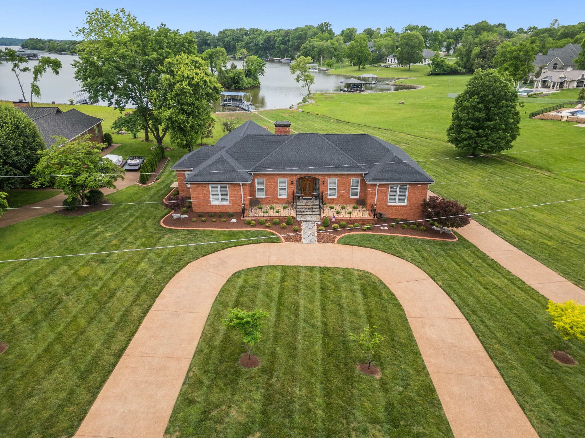 633 Bay Point Dr  Gallatin TN 37066 photo