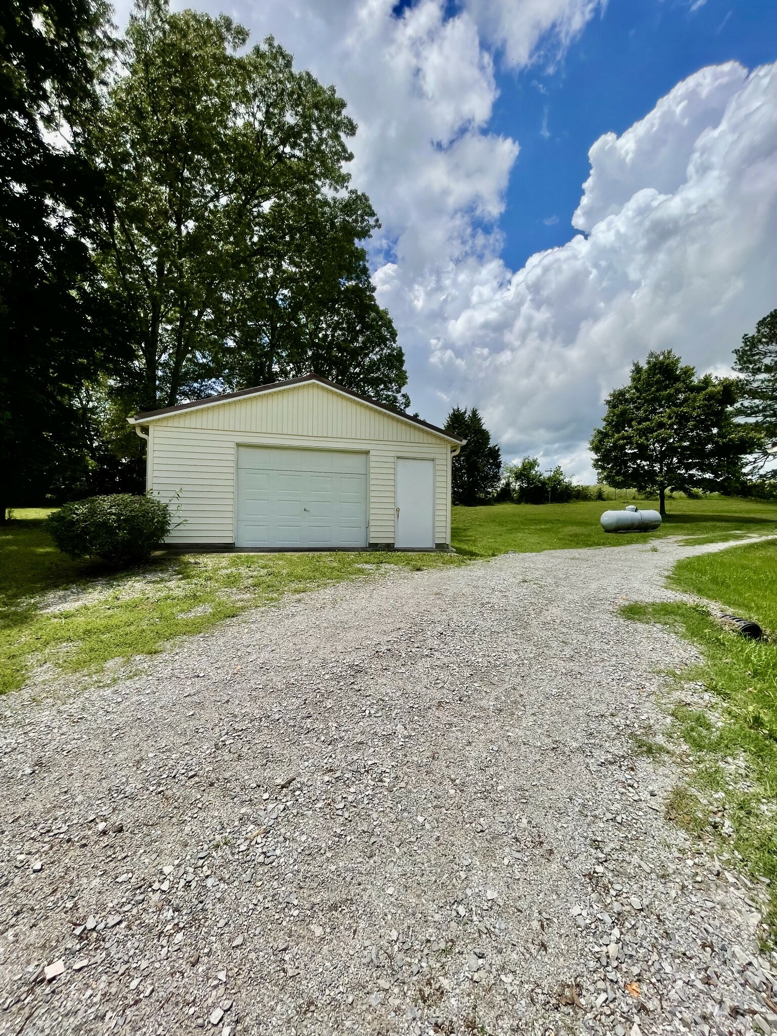 Property Photo: 1345 Brannon Rd TN 38464