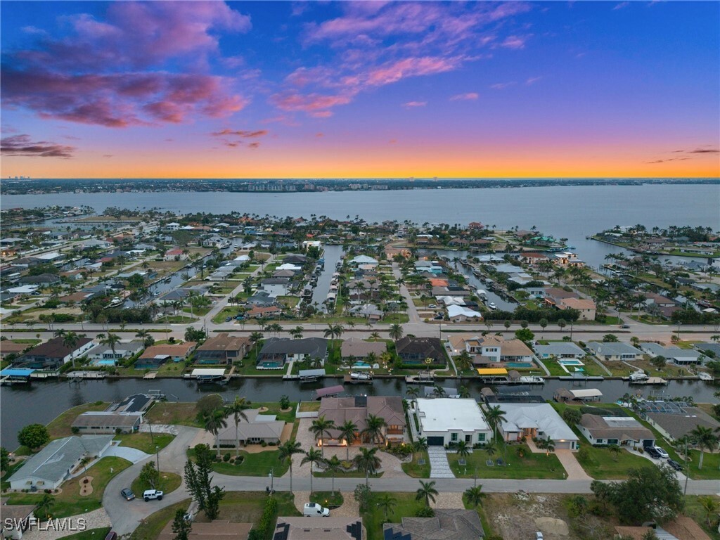 Property Photo: 842 Miramar Court FL 33904