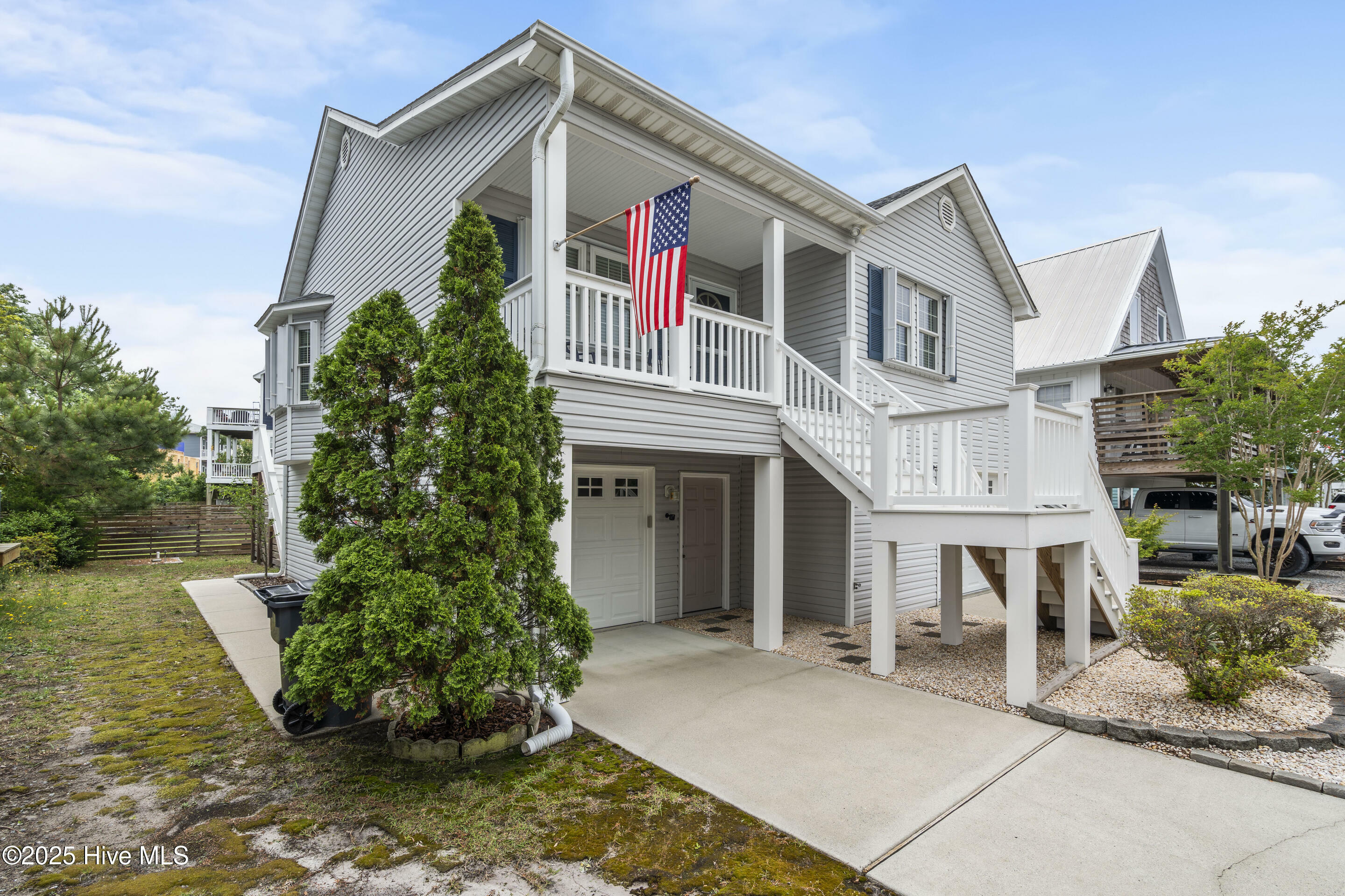 Property Photo: 305 Carolina Sands Drive NC 28428