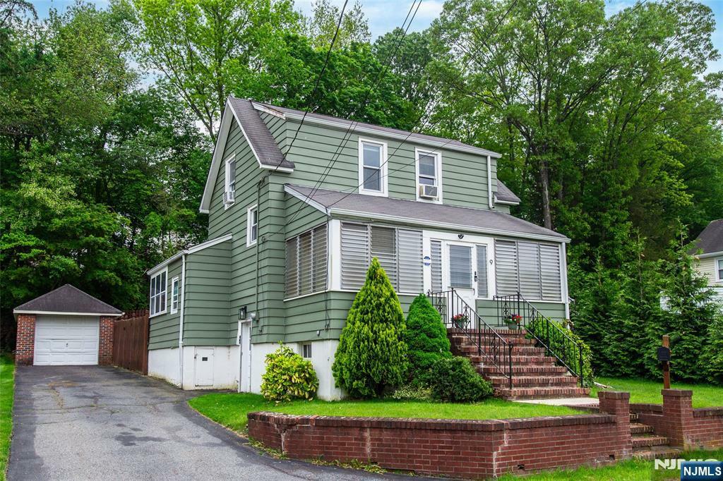9 East Street  Wanaque NJ 07465 photo
