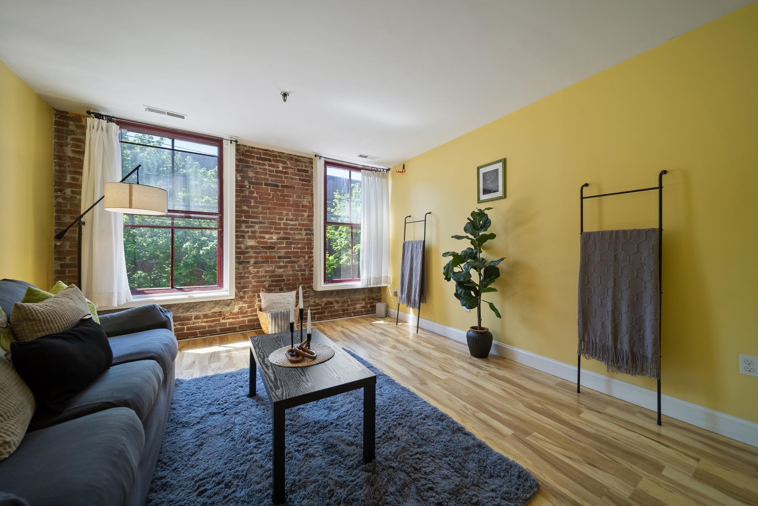 Property Photo: 470 Silver Street NH 03103