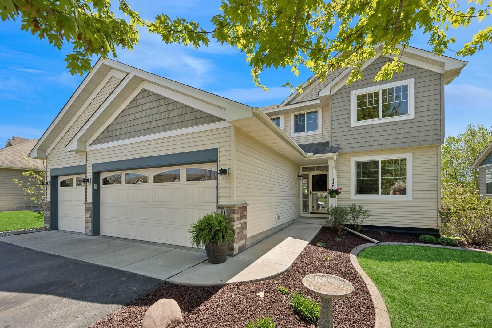 Property Photo: 1131 Lorraine Court MN 55315