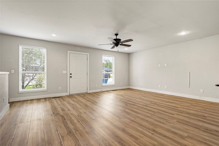 Property Photo: 1615 Cresent Street AR 72712