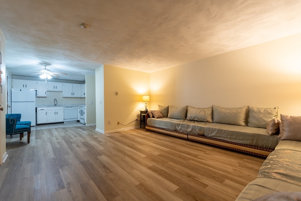 Property Photo: 420 Great Rd B9 MA 01720