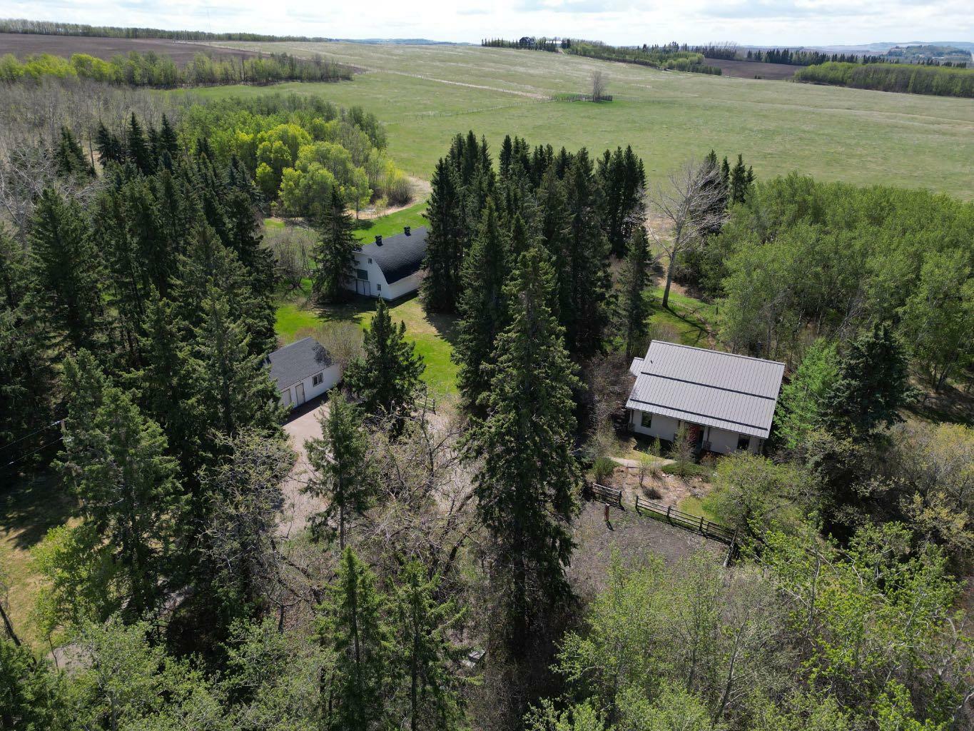 26471 Township Road 382  Rural Red Deer County AB T4E 1G7 photo
