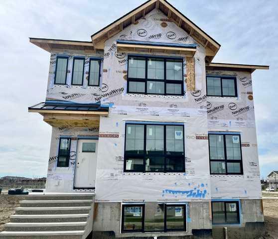 439 Townsend Street  Red Deer AB T4P 0Y7 photo