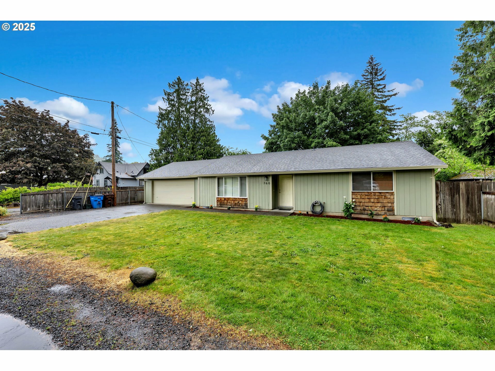 Property Photo: 760 9th St WA 98671