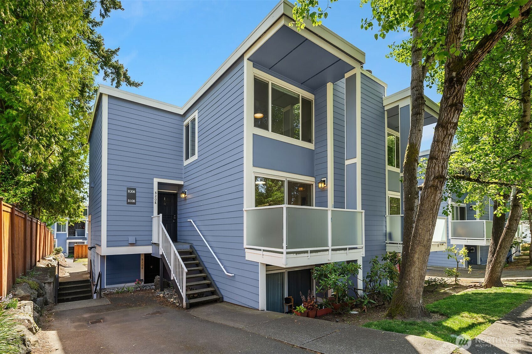 Property Photo: 8800 20th Avenue NE B208 WA 98115