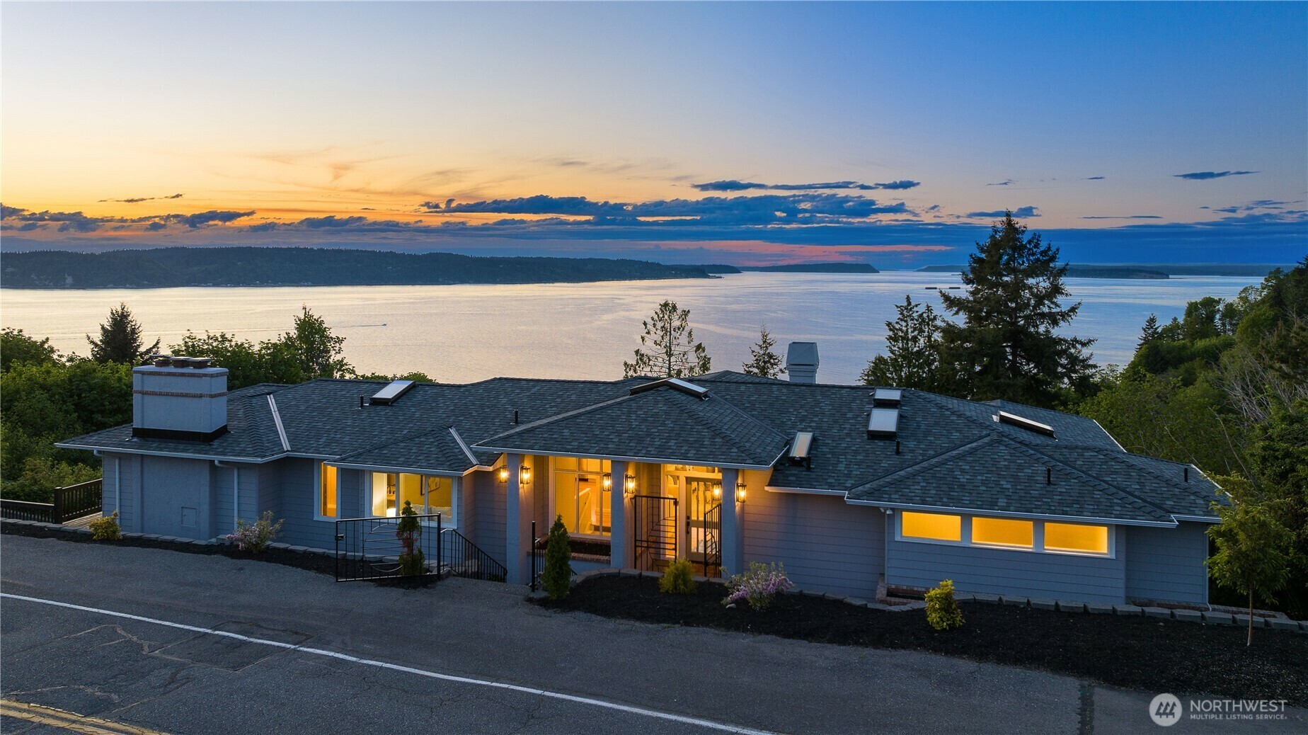 6117  92nd Street SW  Mukilteo WA 98275 photo