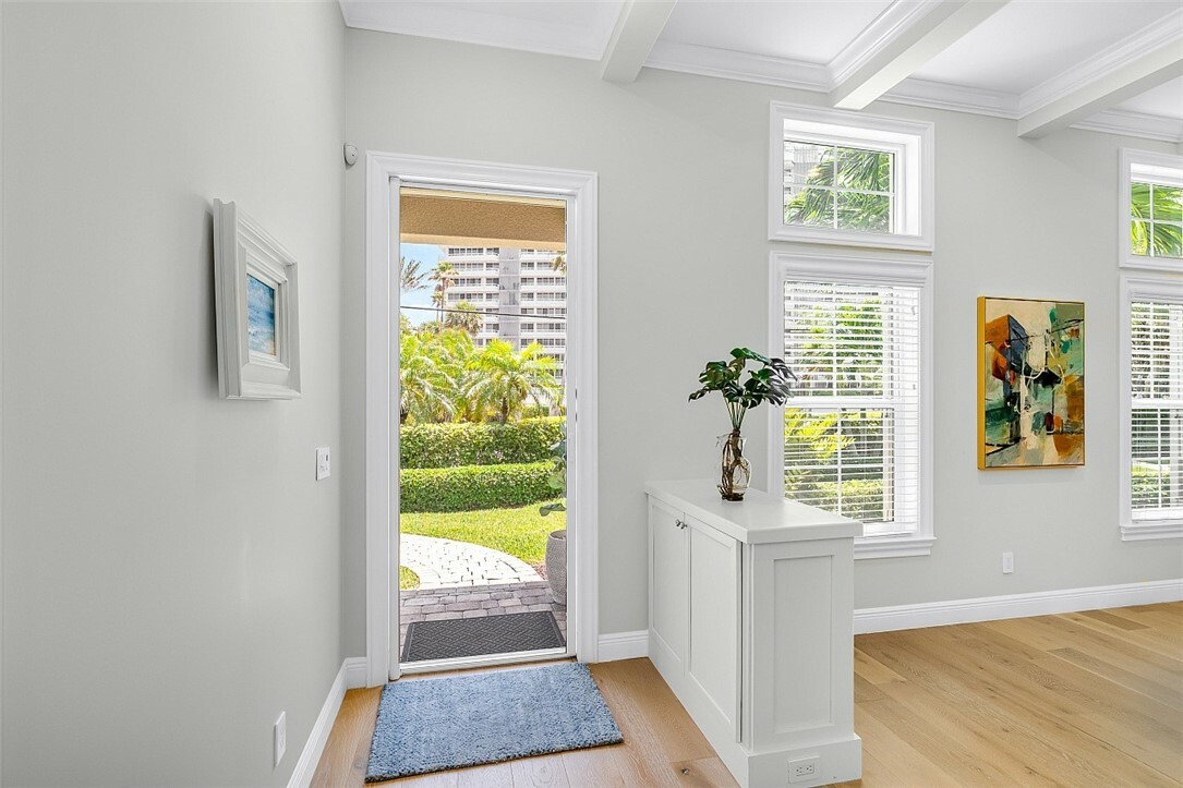 Property Photo: 3581 Ocean Drive FL 32963