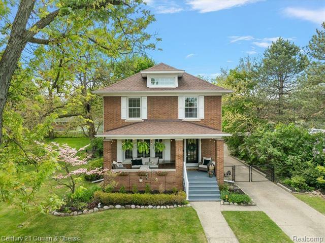Property Photo: 24015 Pickett Avenue MI 48335