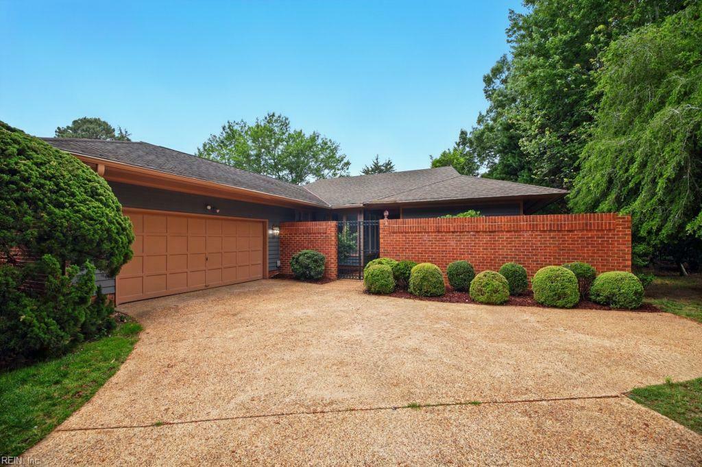 Property Photo: 38 Yeardleys Grant VA 23185