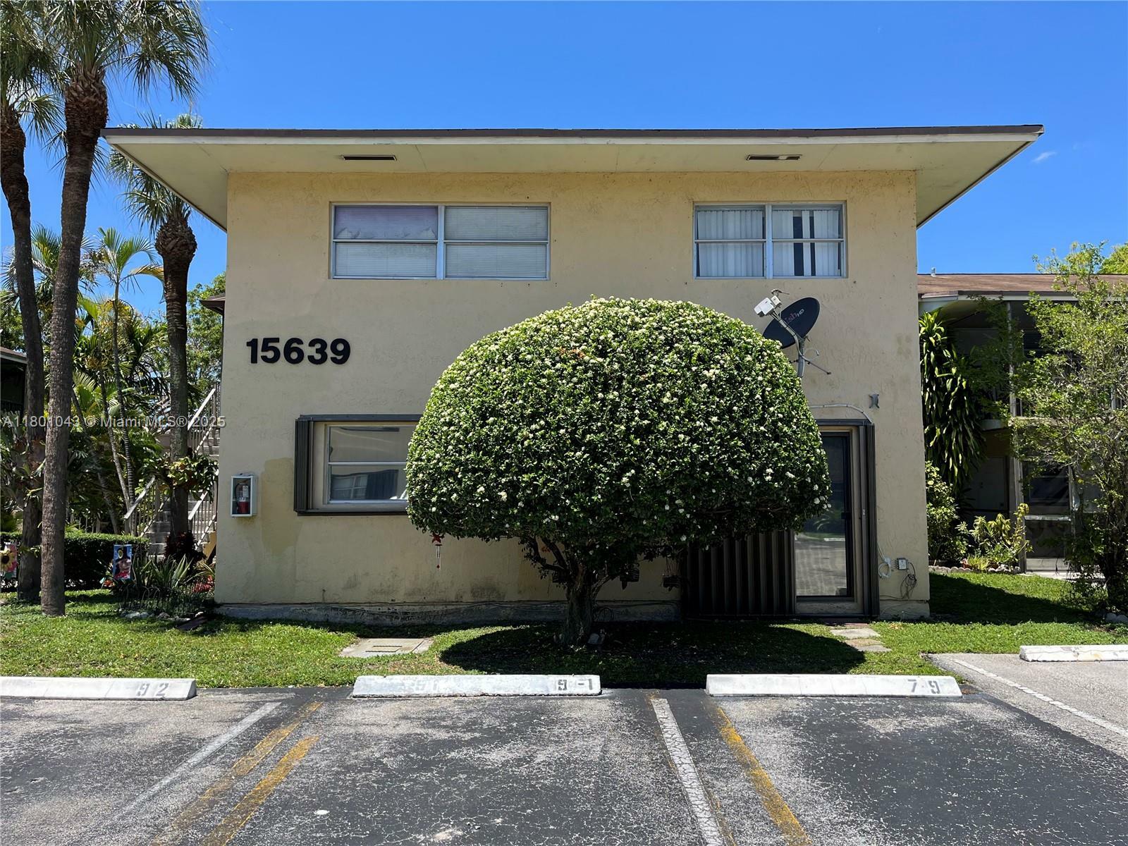 15639 SW 73rd Cir Ter 7-10  Miami FL 33193 photo
