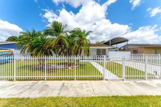 Property Photo: 15433 SW 308th St FL 33033