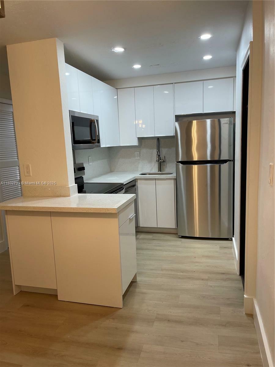 Property Photo: 8701 SW 141st St G8 FL 33176