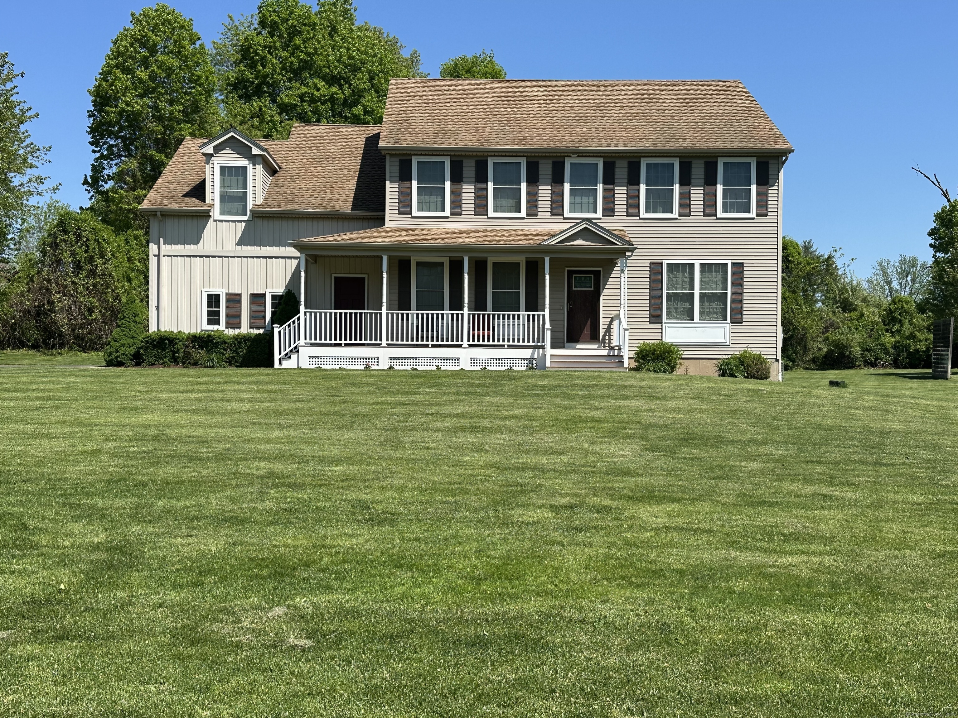 Property Photo: 7 Heritage Farm Road CT 06026